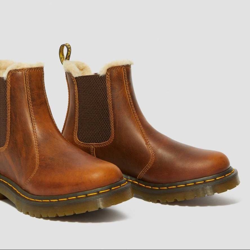 DR MARTENS Women’s Faux Fur Lined Chelsea Boots